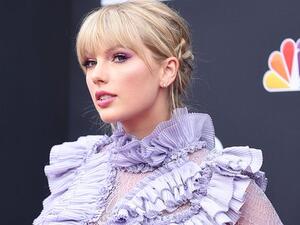 Taylor Swift (Twitter)