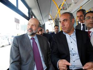 Prime Minister attends "Amman Bus" project launching  (Twitter)