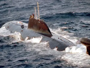 Did a deadly fire break out on a secret Russian spy sub? (Twitter)