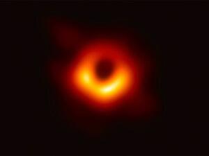 First ever image of a black hole (Twitter)