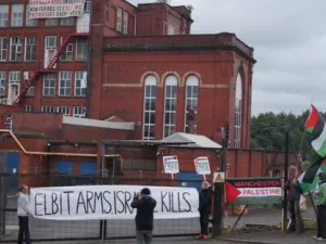 Activists from the Manchester Palestine Action network have scaled the roof of the Israeli owned Elbit/Ferranti arms manufacturer (Twitter)