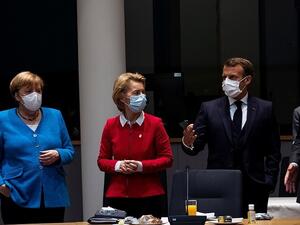  المستشار أعرب عن أسفه لأنّ ما قام به ماكرون "تمّ سرده بطريقة كاريكاتورية إلى حدّ ما" 