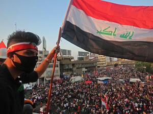 وقالت مصادر في الشرطة والمستشفيات إن أكثر من 50 شخصا أصيبوا خلال الليل وصباح الجمعة.