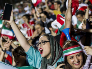  يعتبر رئيس الولايات المتحدة أن الحادث الذي تعرضت له الطائرة الأمريكية المسيرة هجمة مفاجئة من إيران