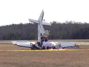  تبدأ الحكومة الأفغانية وطالبان مفاوضات سلام للبحث عن سبل لنزع فتيل الأزمة".