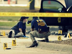 ويأتي هذا الحادث بعد هجومي السبت والأحد الماضيين في الولايات المتحدة اللذين خلفا عشرات القتلى والجرحى.