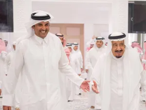 تميم يساند استقرار السعودية