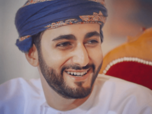 نظام الحكم سلطاني وراثي، في الذكور من ذرية السلطان تركي بن سعيد بن سلطان