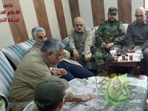 قاسم سليماني يجتمع بقيادات المليشيات الموالية للولي الفقيه - صورة ارشيفية
