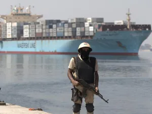  محكمة ايدت الحجز التحفظي للسفينة  “إيفرجيفن”  