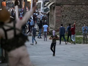 ترامب يدعو لتخفيف التوترات بين الهند وباكستان عبر الحوار