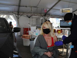 هناك مخاوف من أن لقاحات كوفيد-19 قد لا تعمل بشكل صحيح