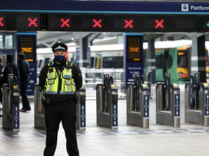 وقال جون هيلي، وزير الدفاع في حكومة الظل لحزب العمال، إنه فوجئ بخروج الوثائق من وزارة الدفاع على الإطلاق.