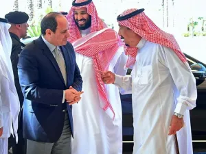 ومن المقرر أن تستضيف المملكة العربية السعودية القمة الخليجية الحادية والأربعين بتاريخ 5 يناير المقبل.