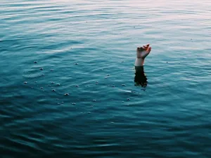 سفينة تجارية انقذت المهاجرين