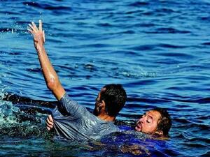 انتشال ضحايا بينهم اطفال