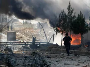 كابل: مقتل 7 أشخاص بانفجار سيارة ملغومة قرب وزارة الداخلية الأفغانية