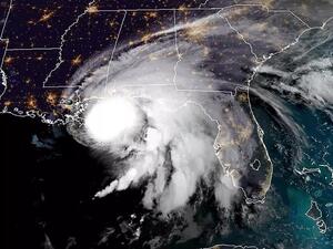 الإعصار سالي في صورة التقطتها القمر الاصطناعي