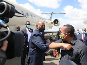  البرهان يناقش في إثيوبيا ملفي سد النهضة وترسيم الحدود