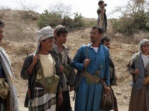 الحوثيون: غارات التحالف دمرت مرافق مطار تعز كليا