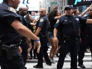 العفو الدولية: الشرطة الأمريكية تفشل في الحفاظ على النظام في التجمعات قبل الانتخابات