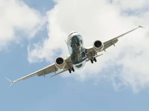 السماح بتحليق طائرات بوينغ “737 ماكس” يعود لكل دولة على حدة