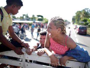 ترحيل الآلاف من مخيمات المهاجرين في المكسيك