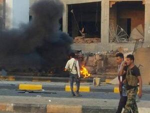 مصرع 5 مدنيين وعسكريان بانفجار شرق اليمن