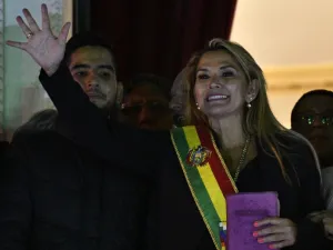 الولايات المتحدة تعترف بجانين آنيز رئيسة انتقالية لبوليفيا