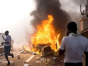 20 قتيلاً على الأقلّ في هجومين في شمال بوركينا فاسو