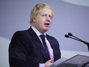 بوريس جونسون يتعهّد بوضع ضوابط على الهجرة بعد بريكست