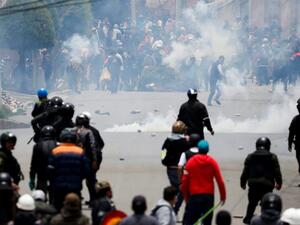 الشرطة تدعو الى تدخل عسكري لإنهاء العنف في بوليفيا
