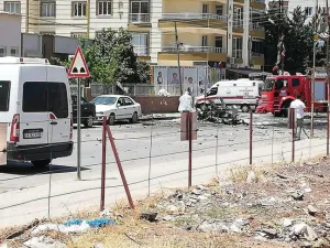 3 قتلى سوريين بانفجار سيارة مفخخة جنوب تركيا