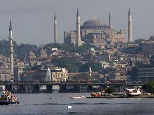 صحيفة معارضة تتحدث عن بيع تركيا ميناء ضخما لقطر