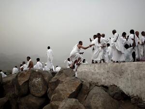 حجاج بيت الله الحرام يتأهبون للوقوف بعرفات