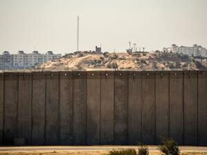 السلطات المصرية تشرع بتشييد جدار جديد مع قطاع غزة