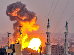 مقاتلات إسرائيلية تهاجم موقعين لكتائب القسام في قطاع غزة