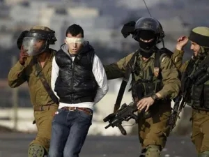 جيش الاحتلال يعتقل 17 فلسطينيا بمدن عدة بالضفة