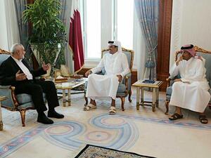 وزير خارجية قطر يبحث مع هنية مستجدات القضية الفلسطينية