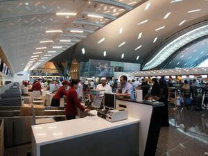 بريطانيا وأستراليا ترحبان برد فعل قطر إثر تفتيشات "غير قانونية" لمسافرات