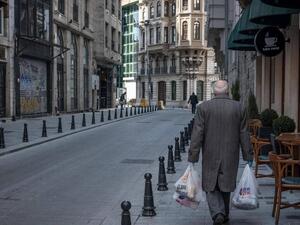 حوالى نصف الوفيات بكوفيد - 19 في كندا سجّلت في دور لرعاية المسنّين