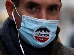 حصيلة إصابات يومية قياسية بكوفيد-19 في الولايات المتحدة تناهز 100 ألف إصابة