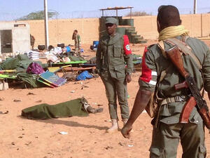 مسلحون يقتلون 32 قرويا على الأقل في مالي
