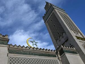 رسوم مسيئة على مسجد في فرنسا