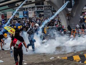 مجلس الشيوخ الأمريكي يقرّ بالإجماع مشروع قانون يدعم المتظاهرين في هونغ كونغ