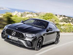  مرسيدس تكشف عن E-Class كوبيه وكابريوليه الجديدتين بجميع الفئات