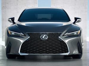 لكزس تكشف عن IS 2021 الجديدة بتصميم محافظ