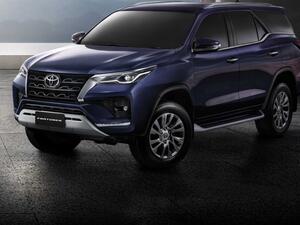 تويوتا تكشف عن فورتشنر 2021 بتحديثات منتصف العمر