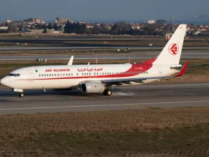 يأتي قرار الجوية الجزائرية غداة إعلان الجزائر والمغرب إلغاء الرحلات بين البلدين، بناء على اتفاق بين حكومتي البلدين