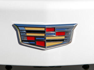 كاديلاك تسجل اسم Symboliq لسيارتها الكهربائية ليريك